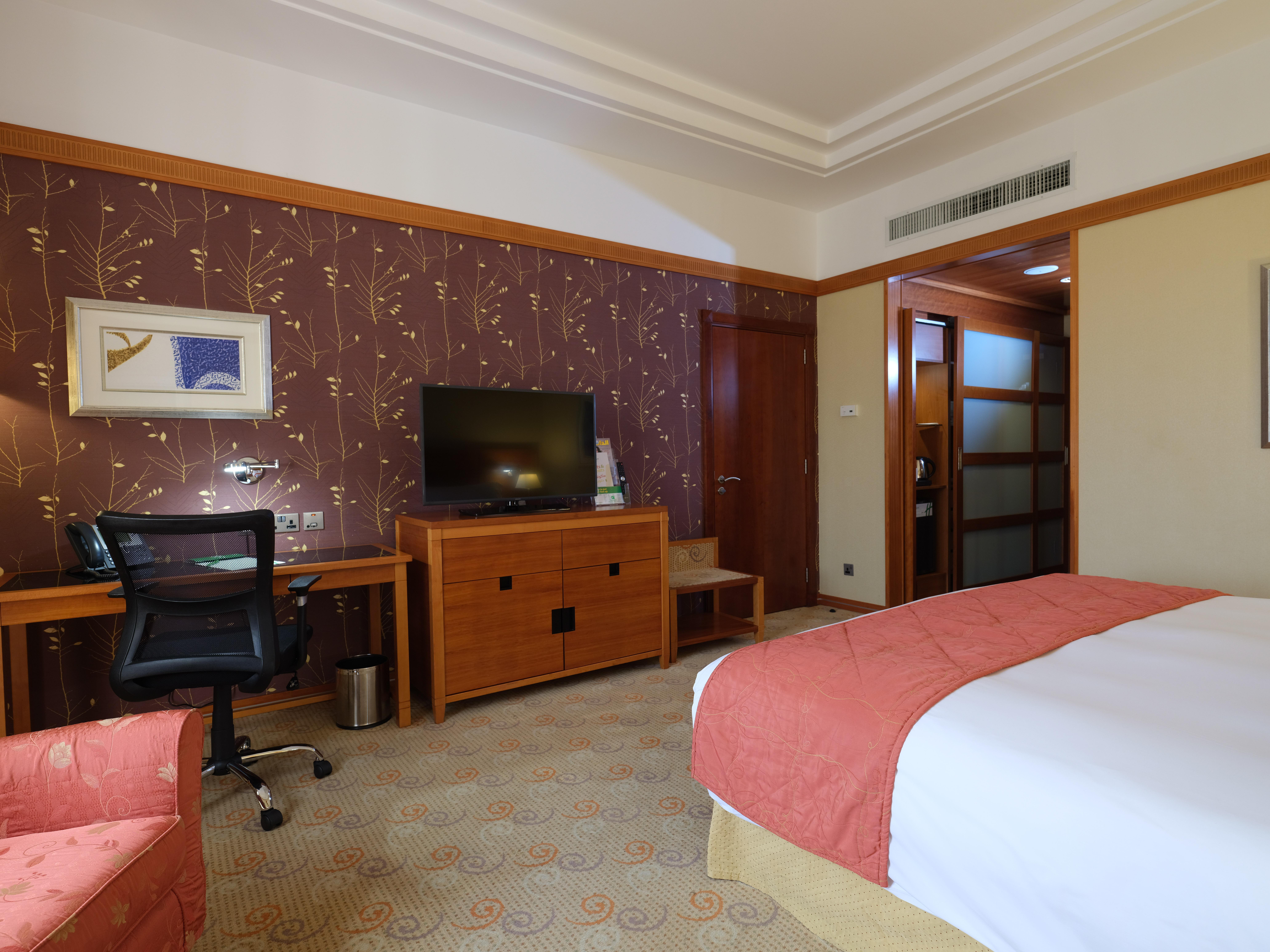 Holiday Inn Kuwait By Ihg Kuwait City Exterior foto