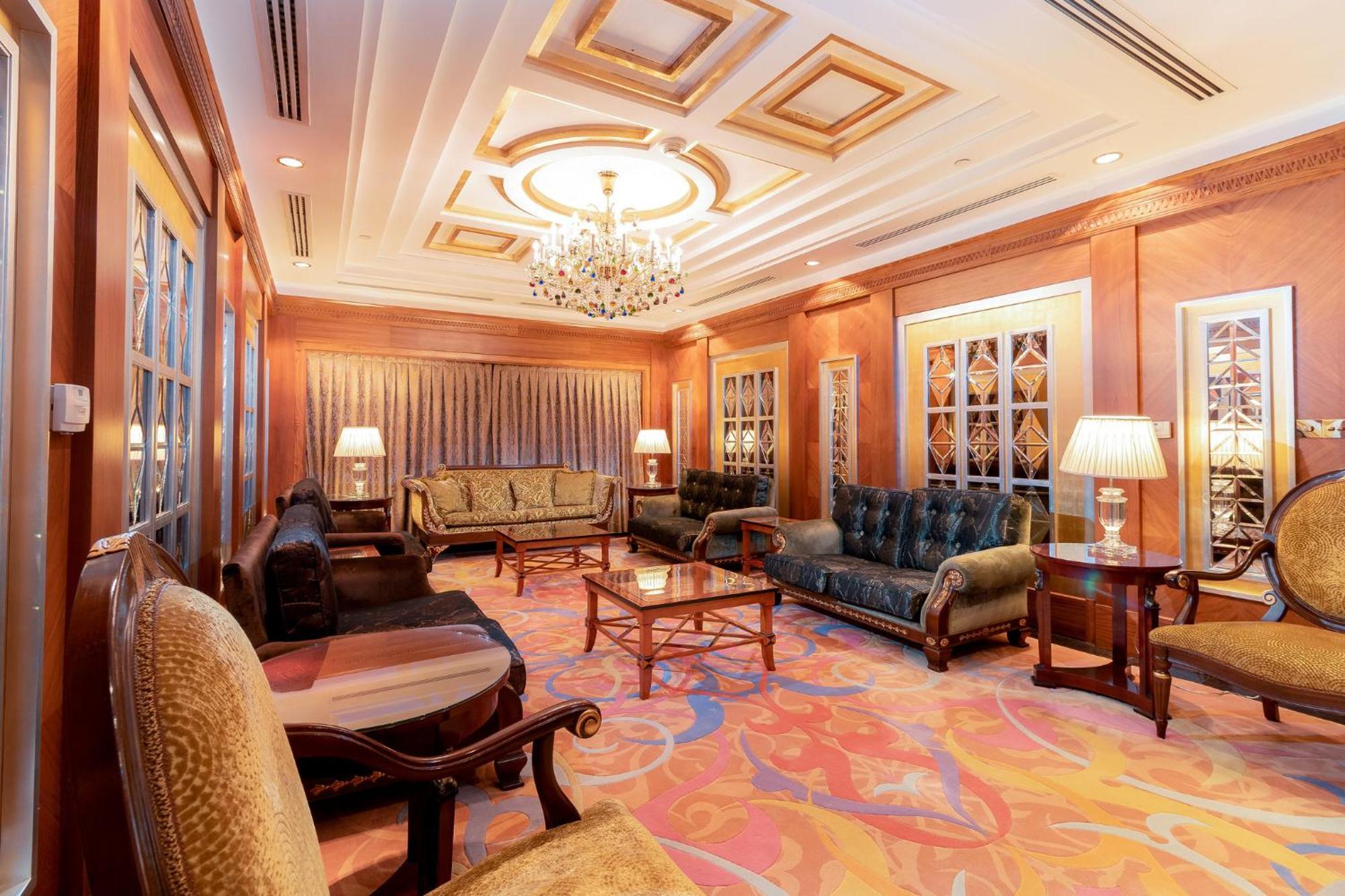 Holiday Inn Kuwait By Ihg Kuwait City Exterior foto