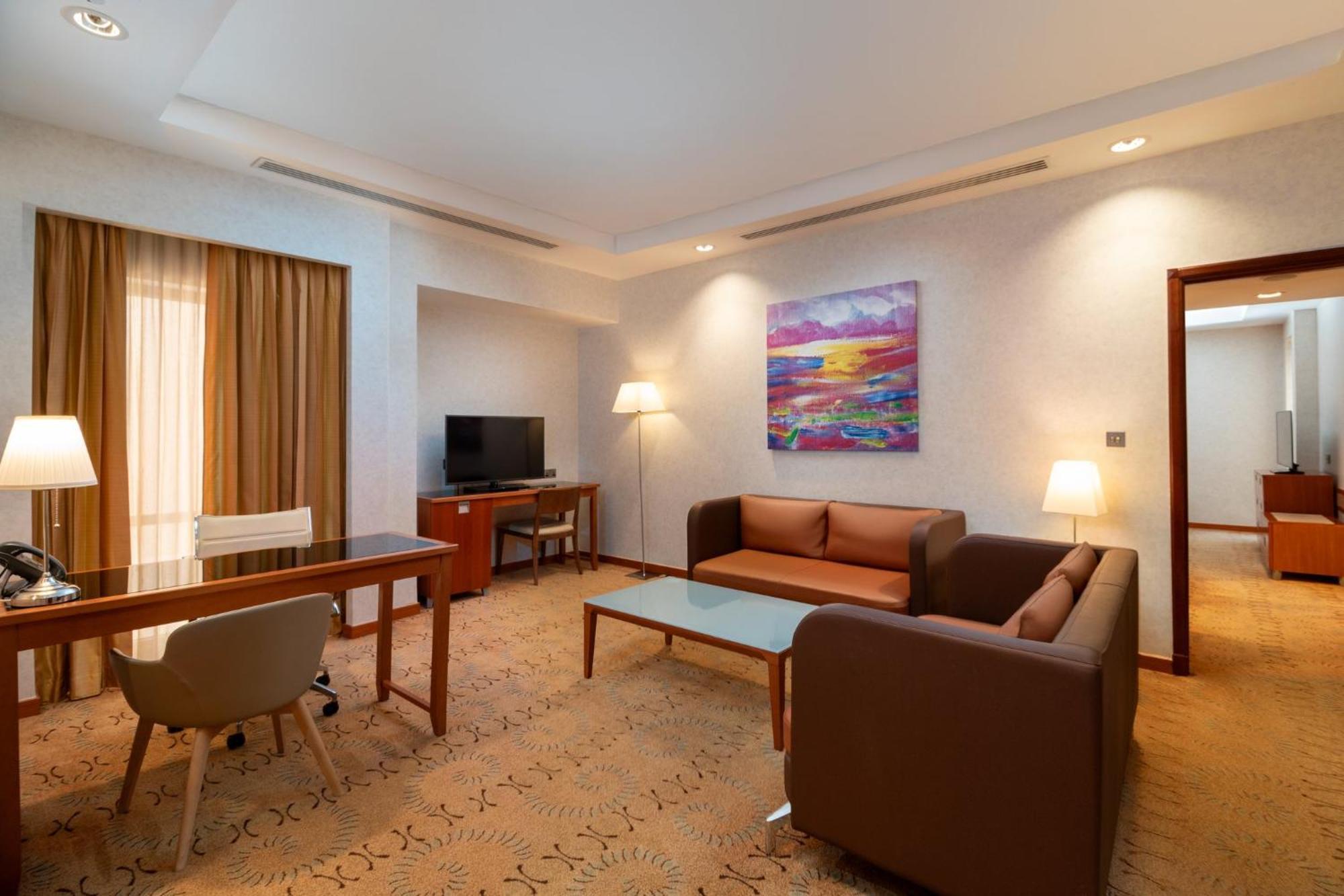 Holiday Inn Kuwait By Ihg Kuwait City Exterior foto