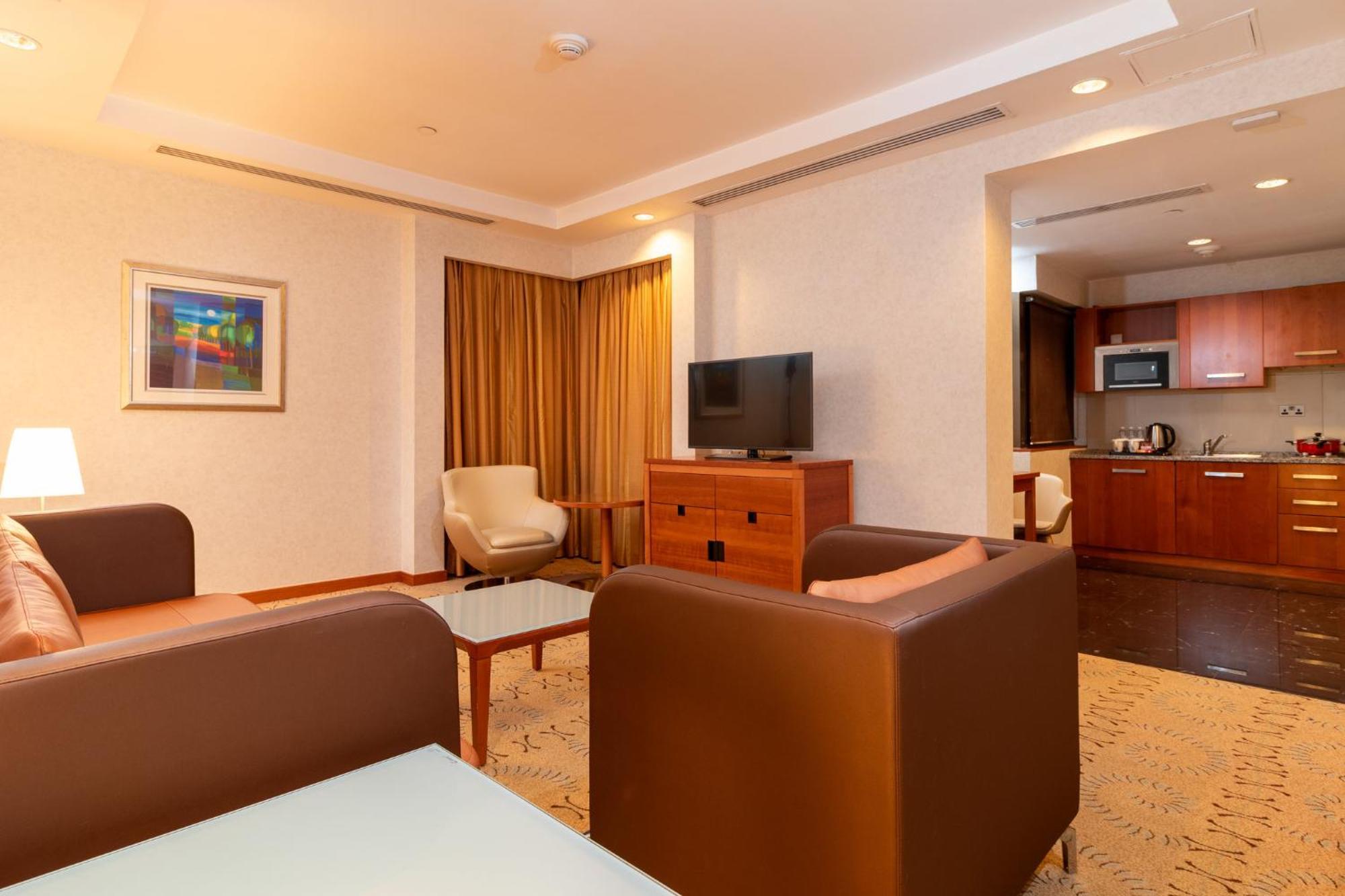 Holiday Inn Kuwait By Ihg Kuwait City Exterior foto